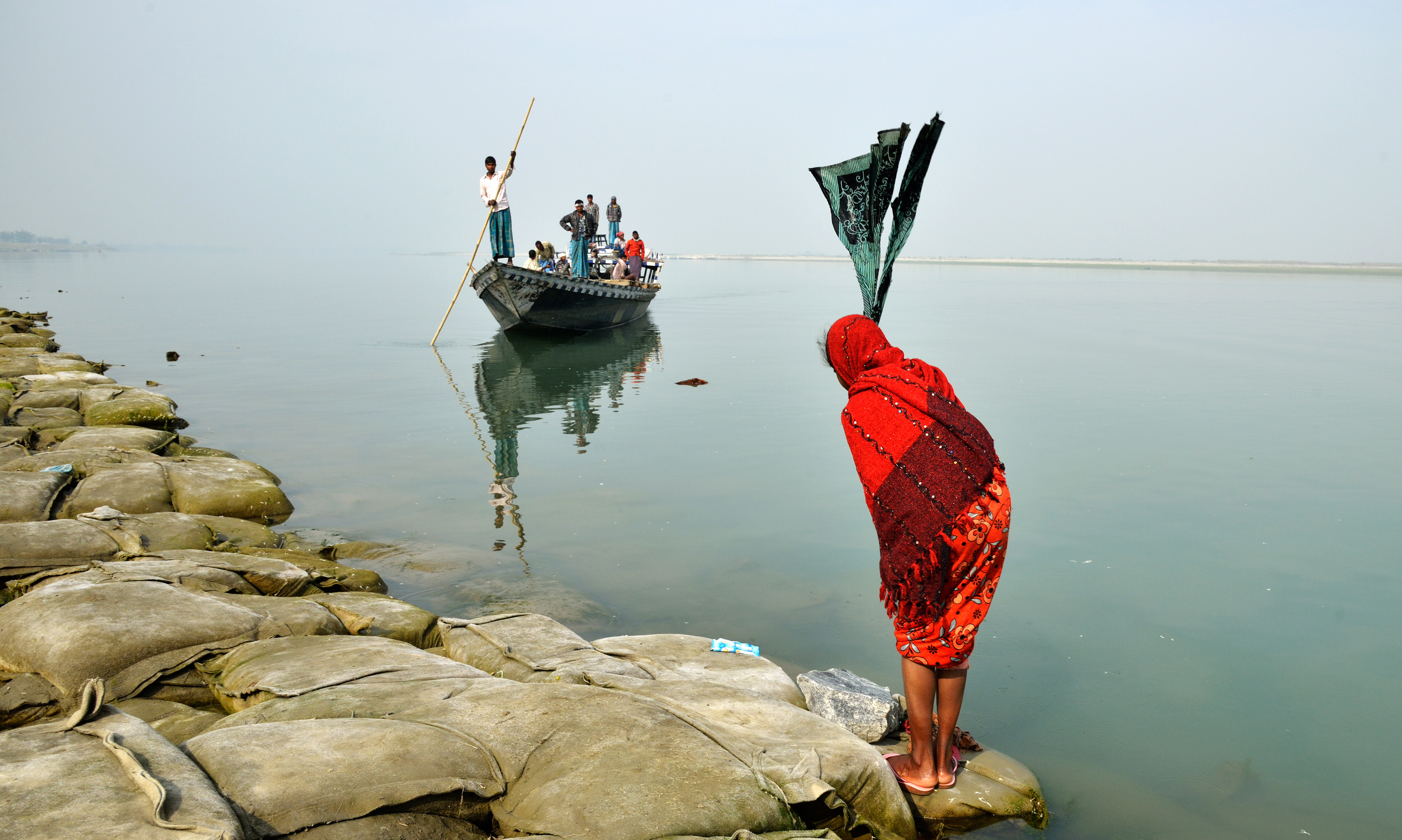 Flood defence, raising risk awareness in India.