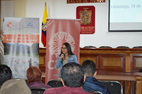 Domenique Tapia, representante de la Subsecretaría de Cambio Climático del MAATE – Fotografía 