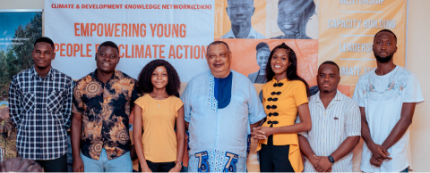 Prof. Chris Gordon with a cross-section of participants at the programme