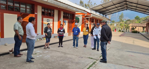 Participantes desarrollando la dinámica didáctica - Fotografía ©Propia del proyecto