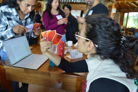 Playing the All hands on deck card game